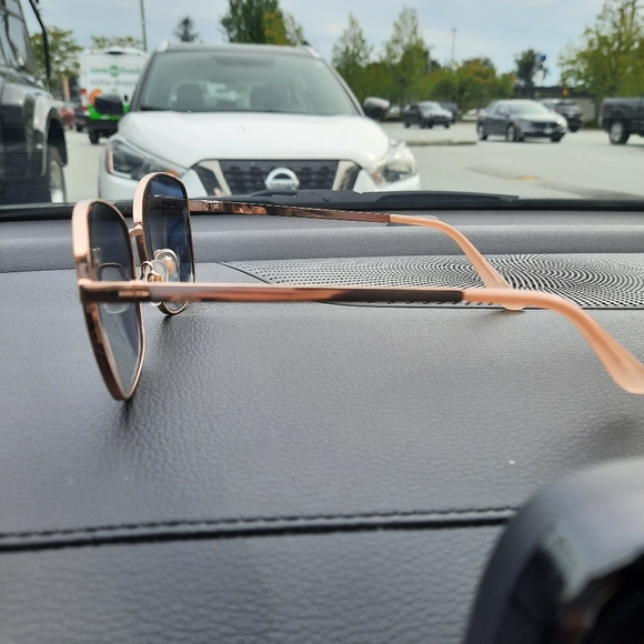 Sunglasses, Nine West - Picture 3 of 7